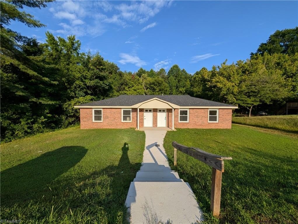 3482 Hartford Street