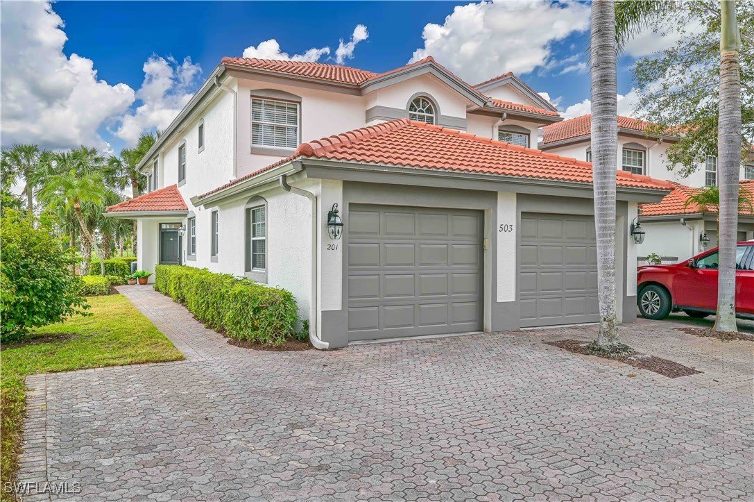 503 Laguna Royale Boulevard