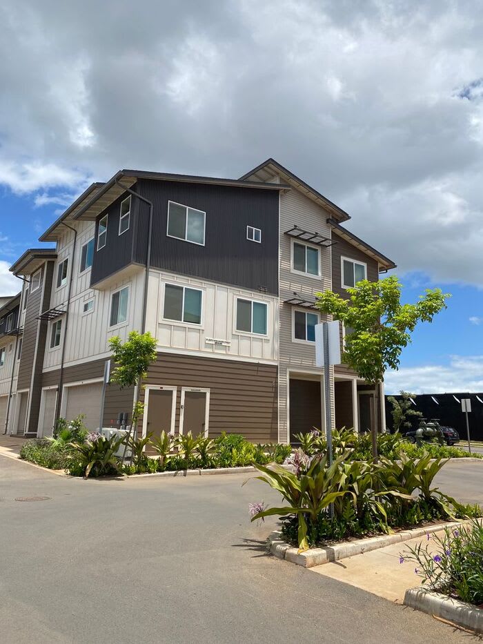 91-3575 Iwikuamoo Street