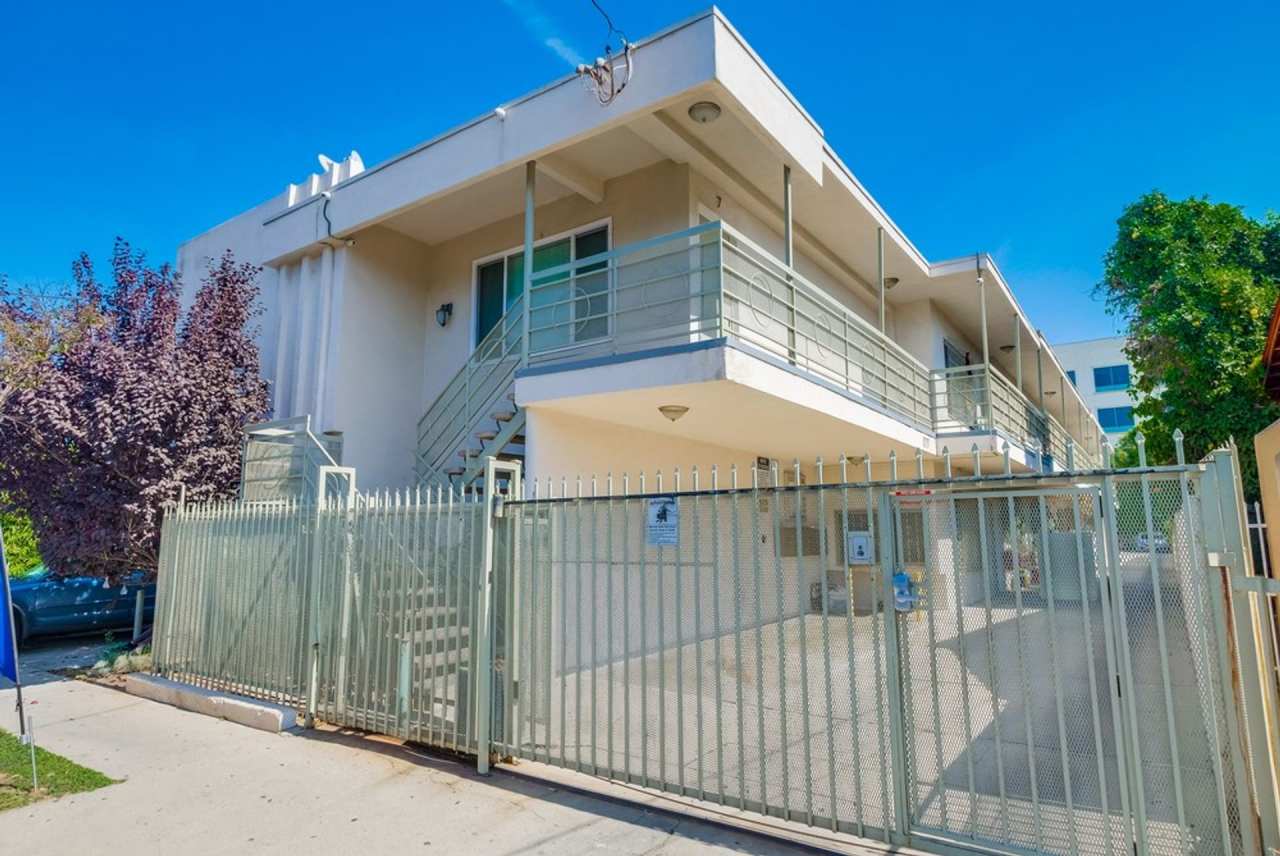 South L.A. Charm — Secure Apartments Near USC  Exposition Park