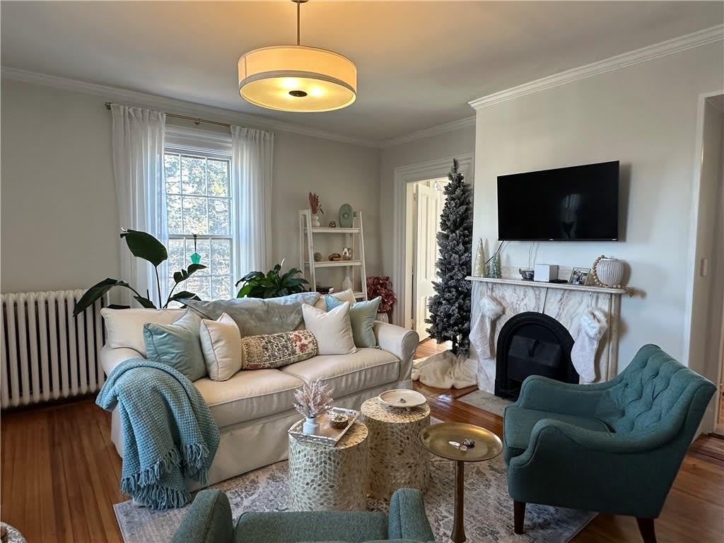 5 Record Street unit: 2B