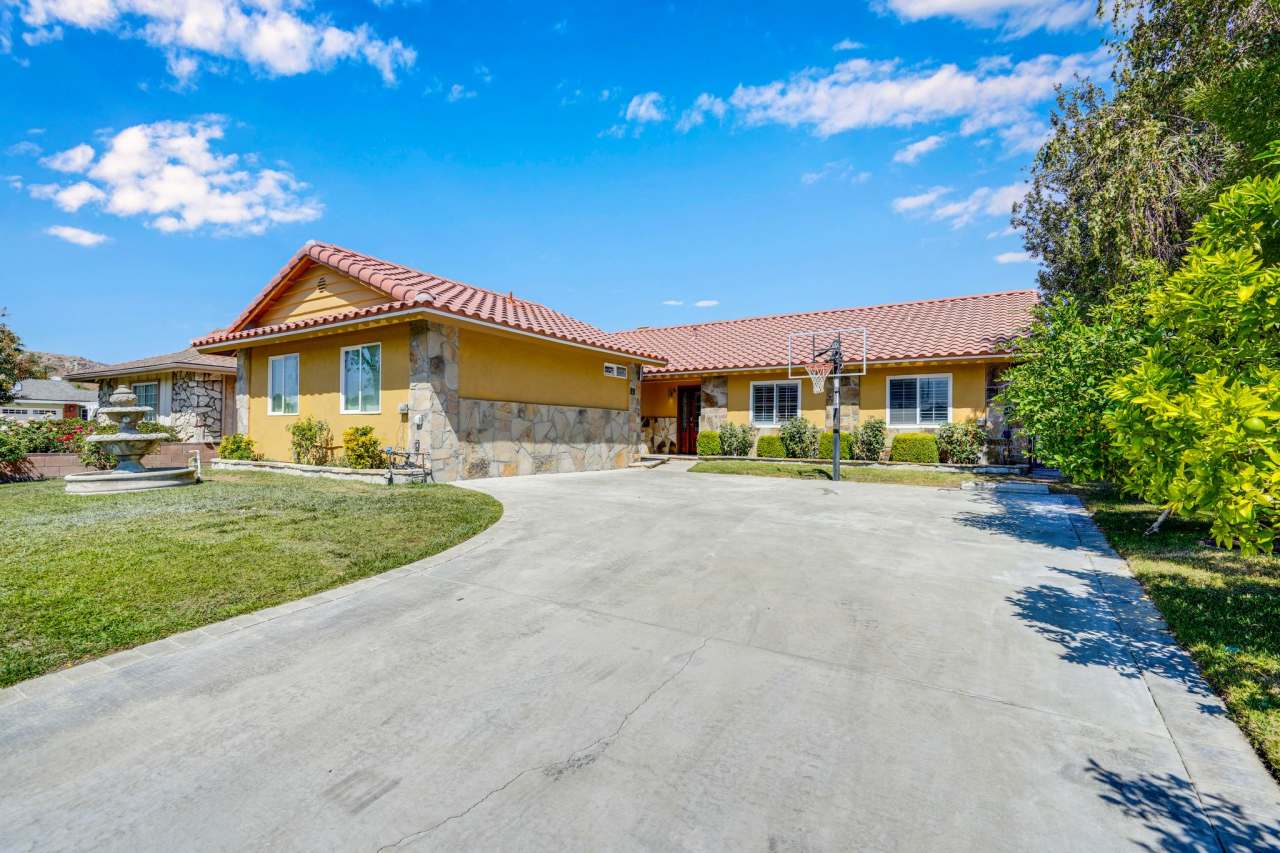 20111 Lakemore Drive