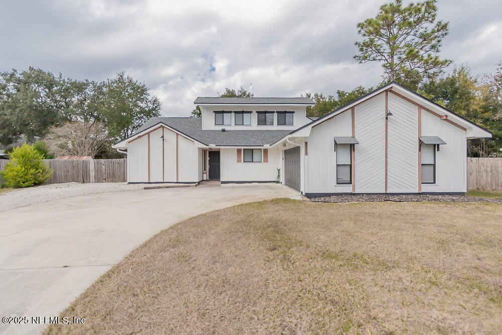 8330 CROSS TIMBERS Drive W