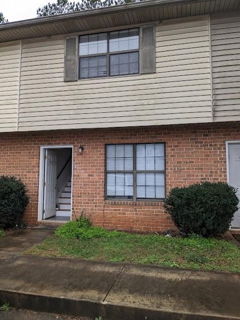 3751 Oakwood Hills Drive