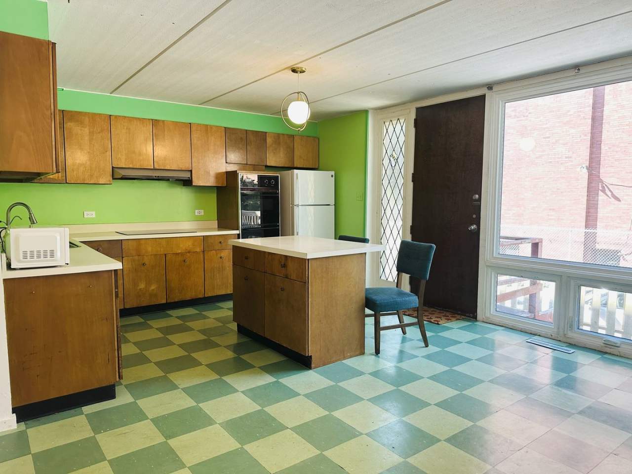 Hyde Park Town-House for Rent