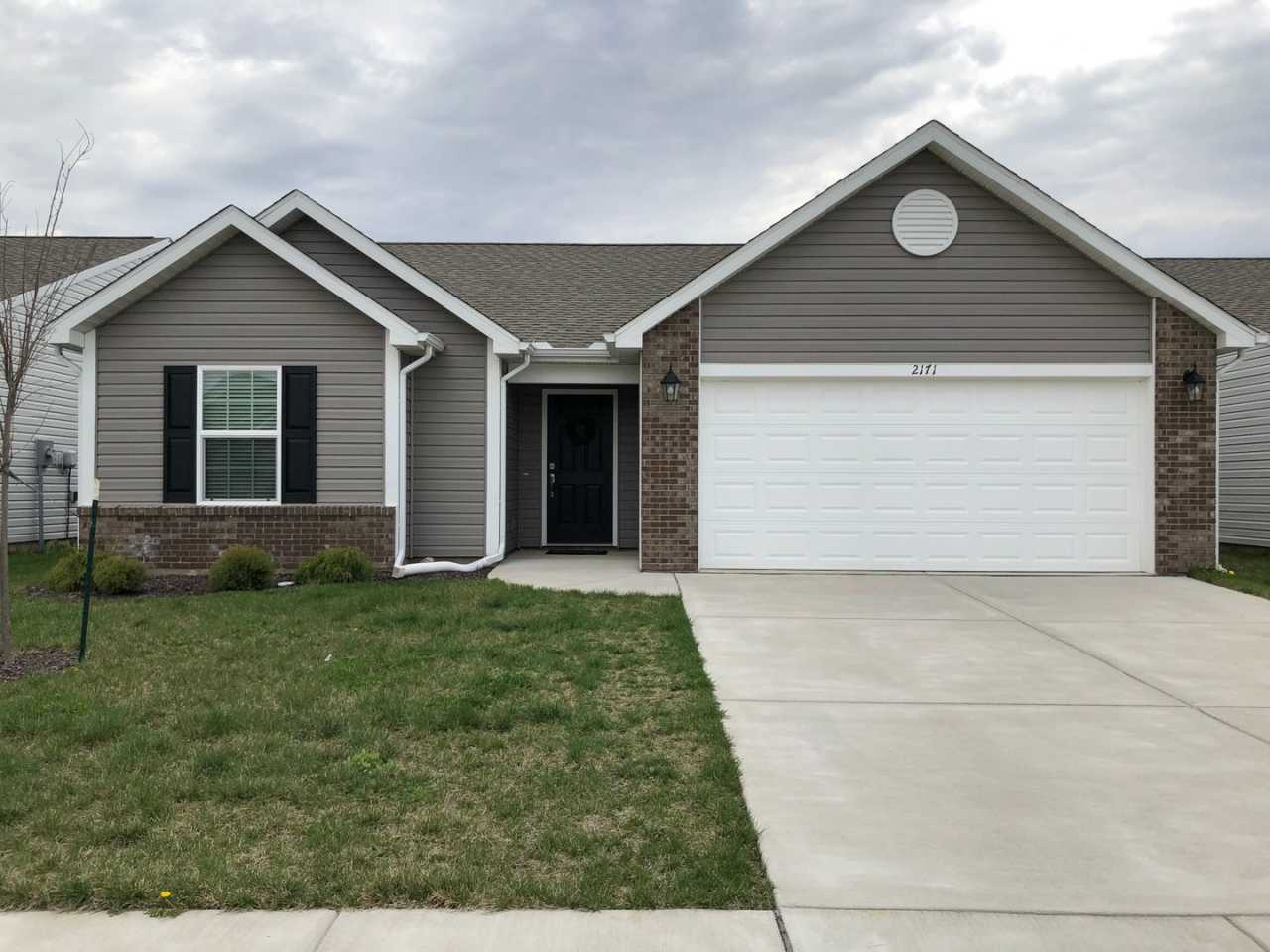 LINDBERG VILLAGE....3 bedroom 2 Bath