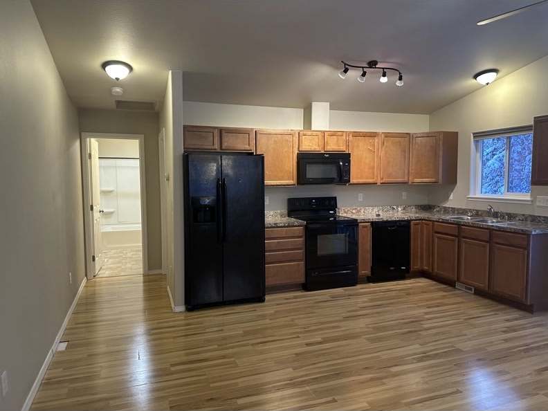 12729 Spring Brook Dr