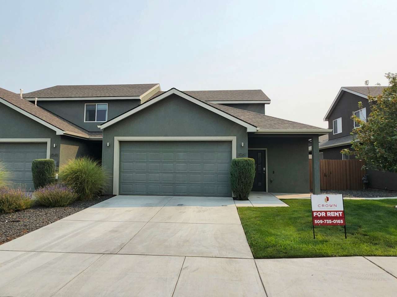 3 Bedroom, 2.5 bath w/Primary on Main Level plus Loft!