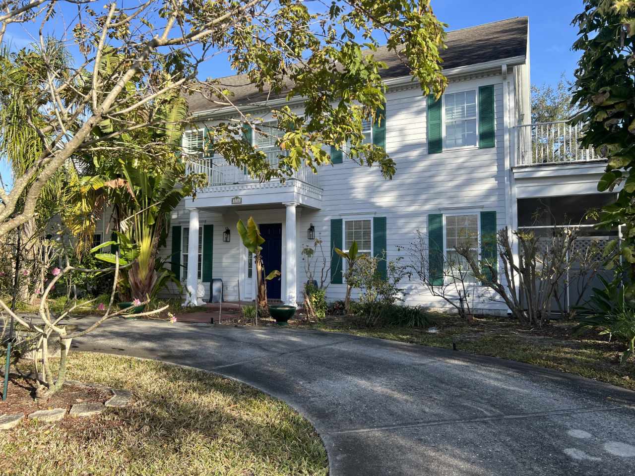 816 Bannockburn Avenue