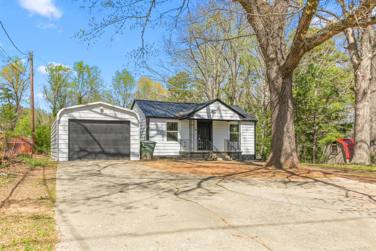 815 Central Falls Rd