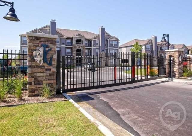 8748 North Mingo Rd Unit D31