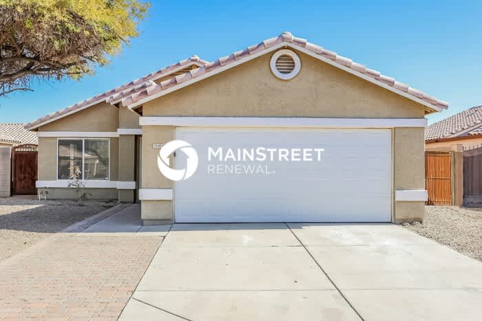 7049 North 41st Lane