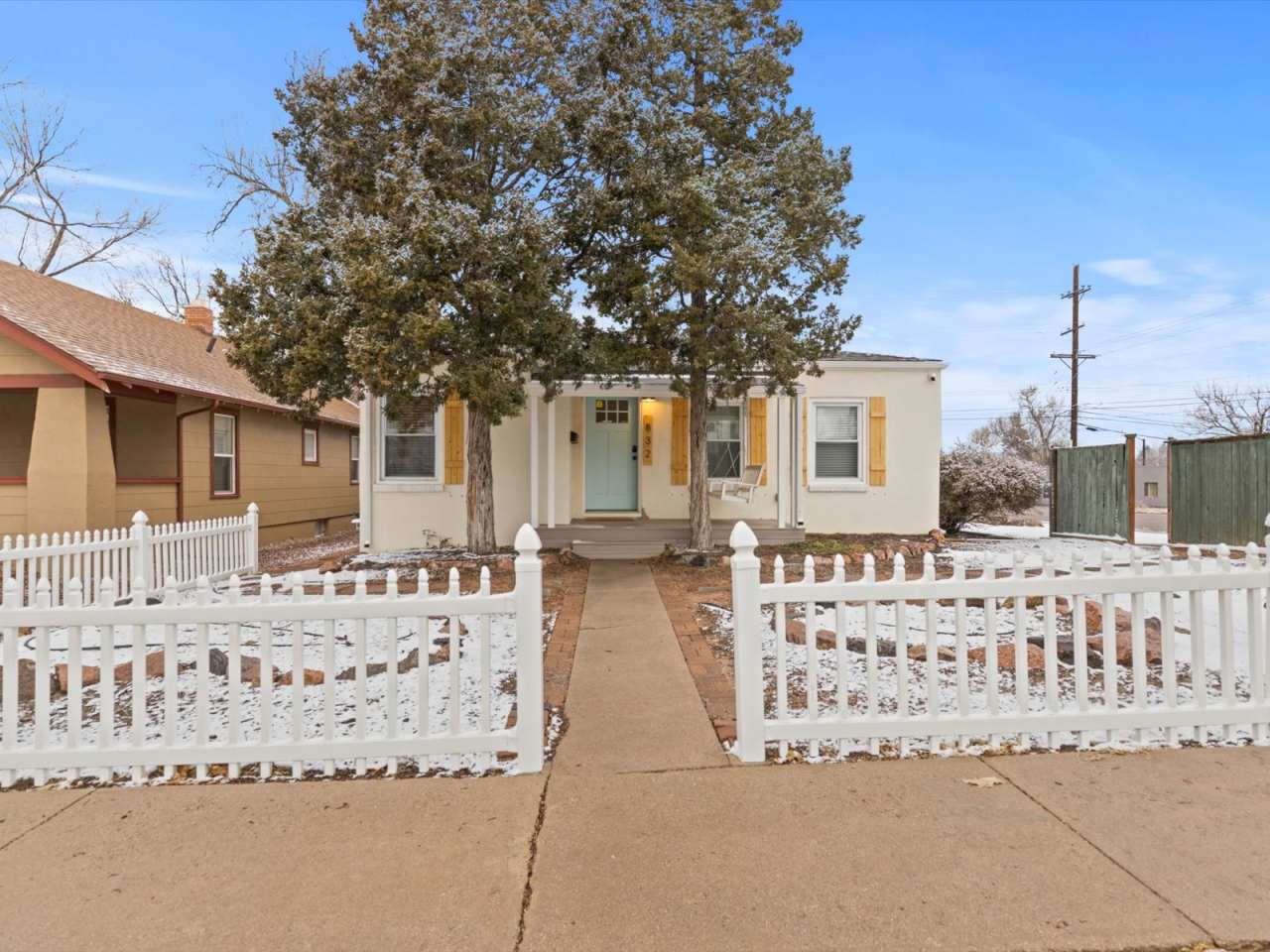 832 Bonfoy Avenue
