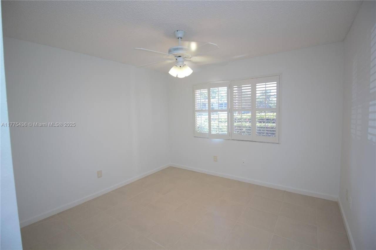 10312 E Clairmont Cir