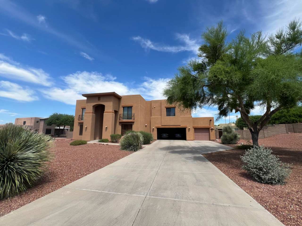 Spacious Southwestern 4/5 Bedroom 3 Bath Home with 3 Car Garage in Vail