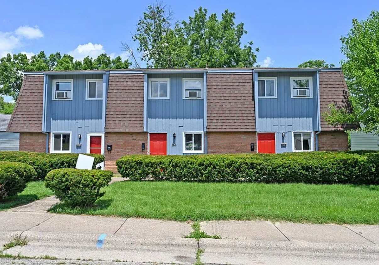 22 East Central Avenue