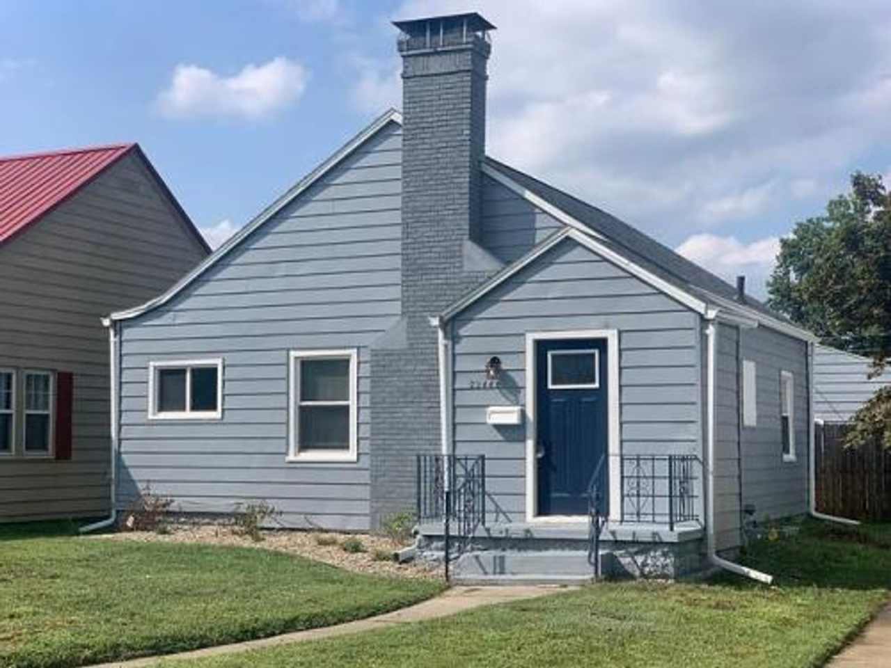 2244 Park St - Fully Furnished!