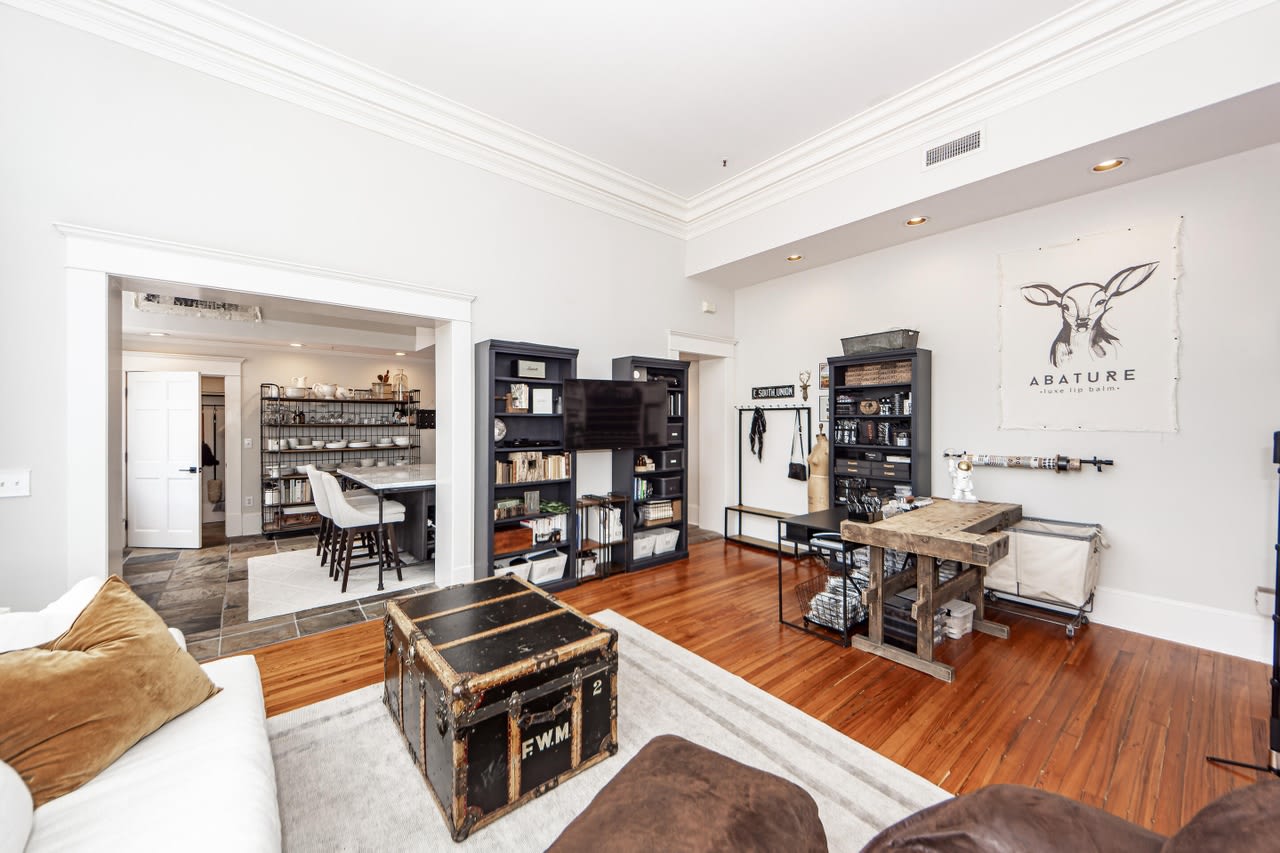 67 Legare St Apt 301