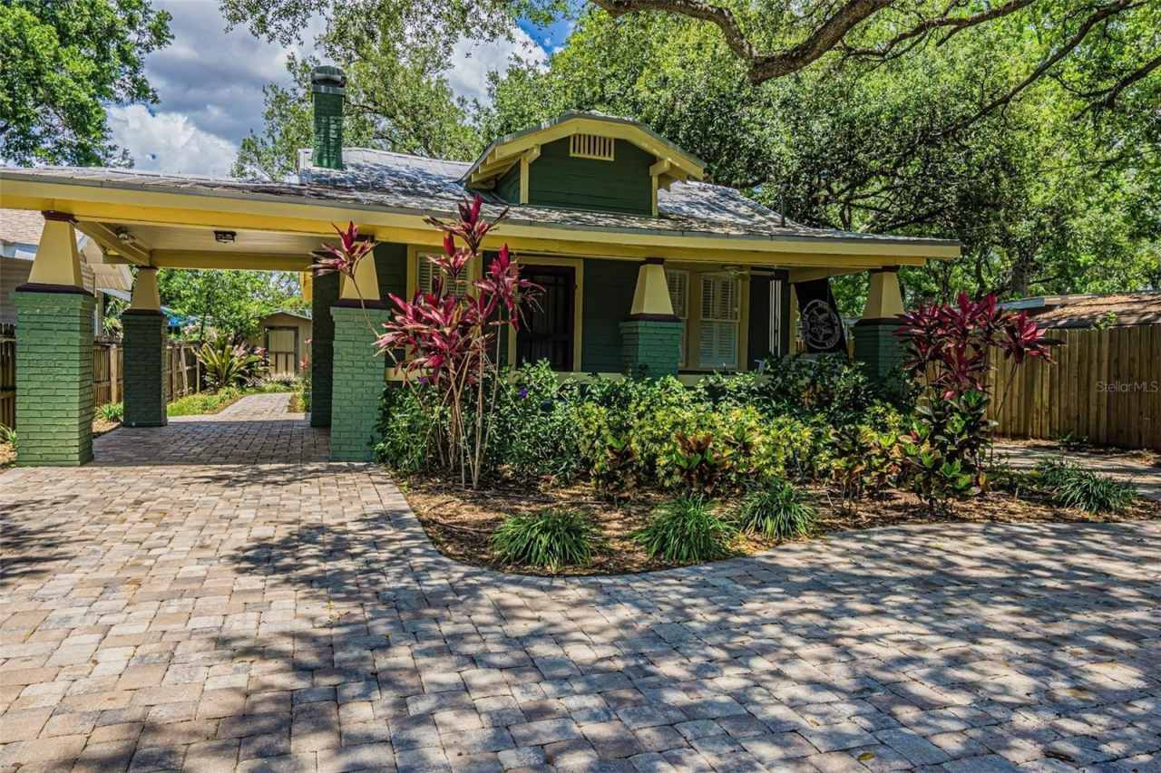 205 W LOUISIANA AVENUE