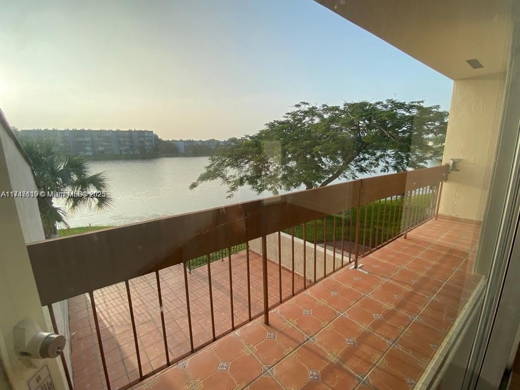 9141 Fontainebleau Blvd