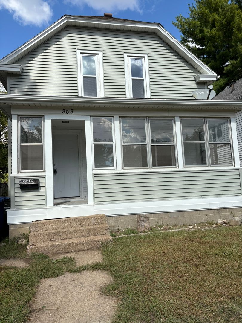 808 Conger - 808 Conger