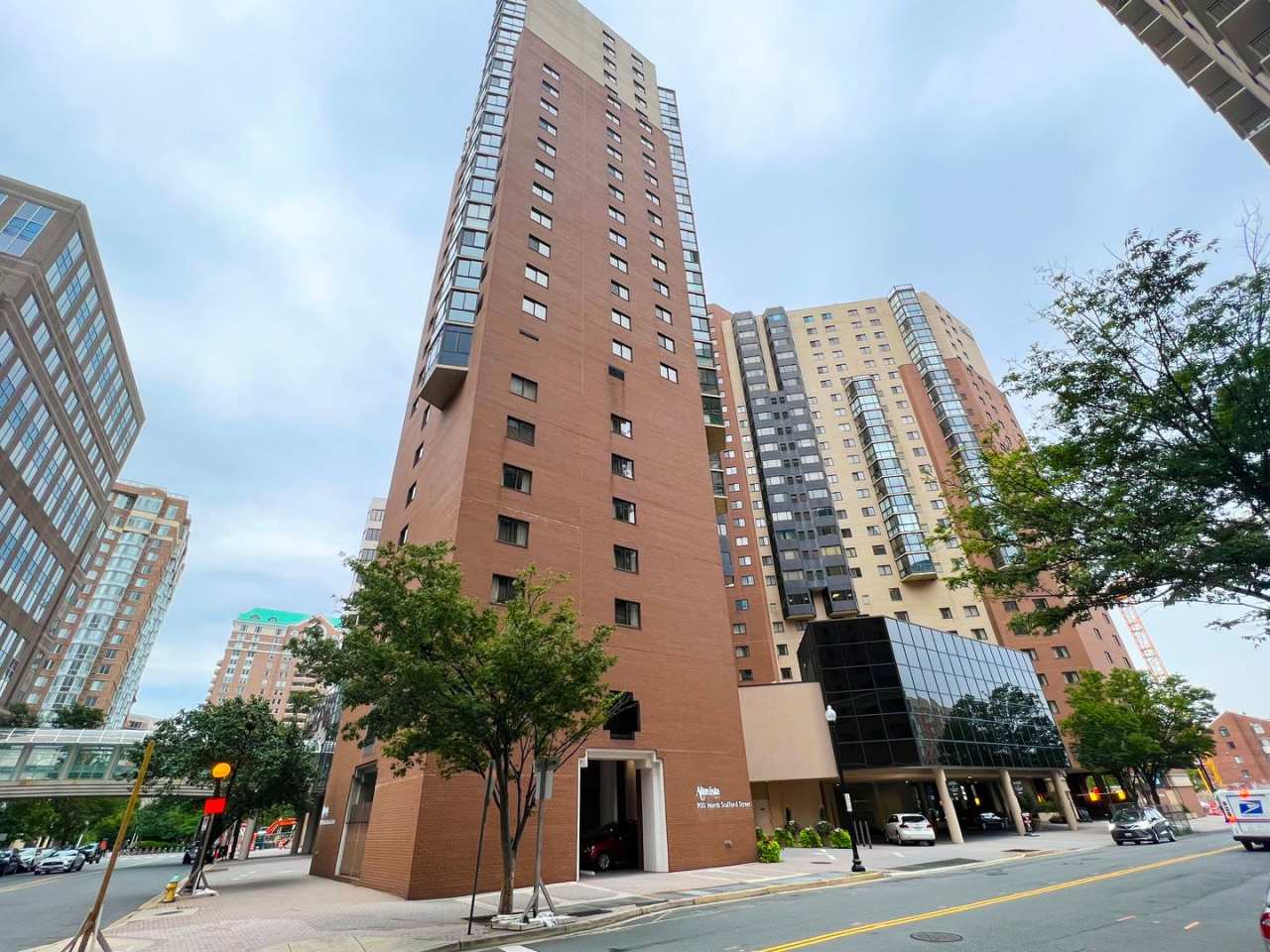 Direct Indoor Access to Ballston Metro with this Luxury 1 Bedroom 1 Bath Condo in Beautiful Alta Vista