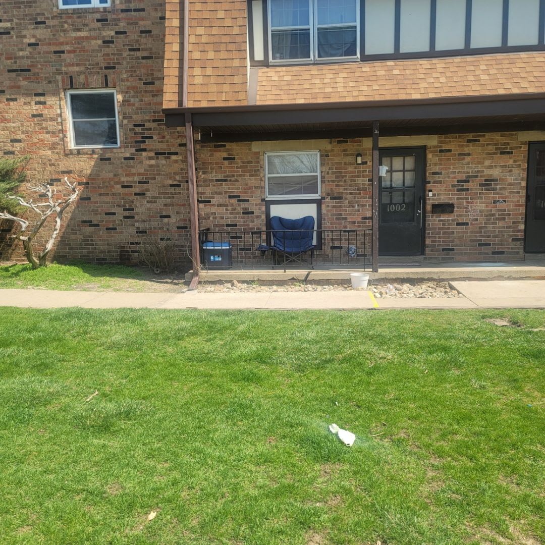 2 bedroom, 1.5 bath 2-story condo in Coralville