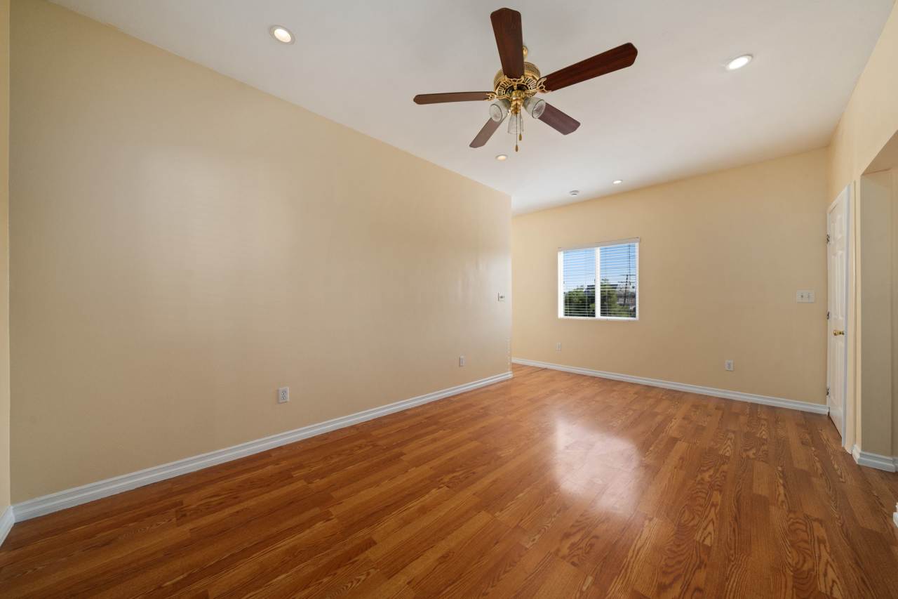 4716 Berryman AvenueRm 3