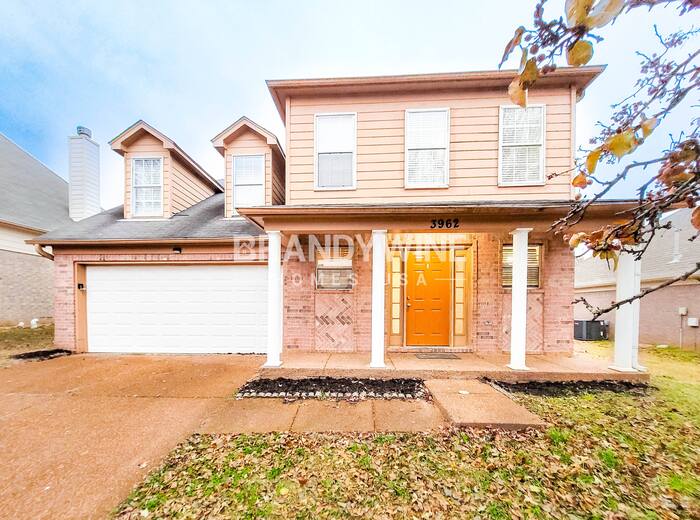 3962 Sunset Lake Cove