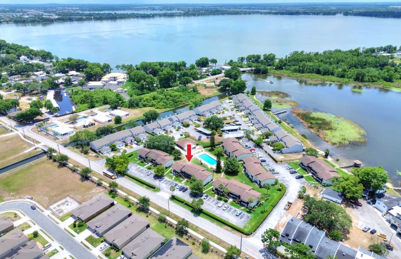 Two-Bedroom Condo in Winter Haven