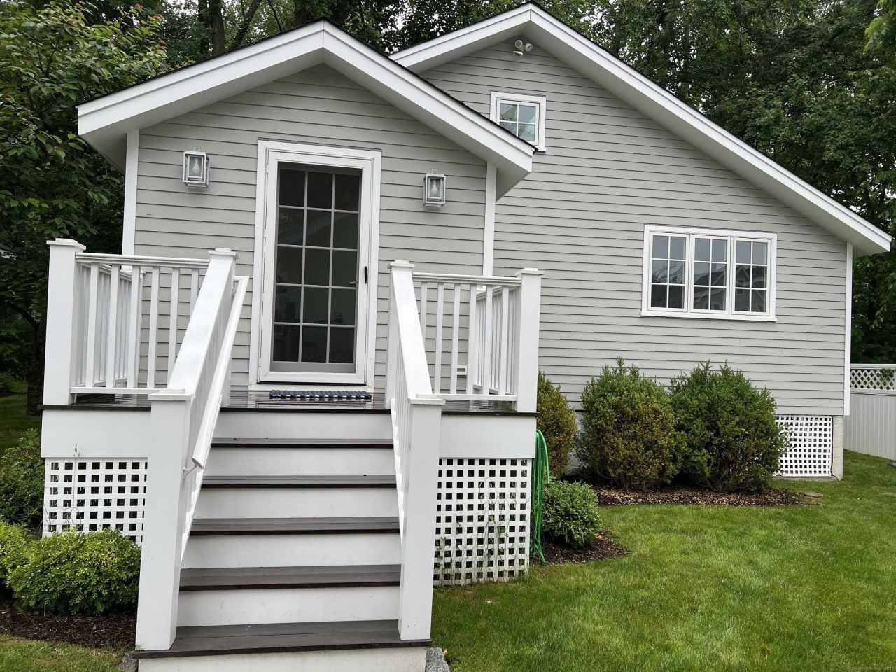 693 Boston Post Road