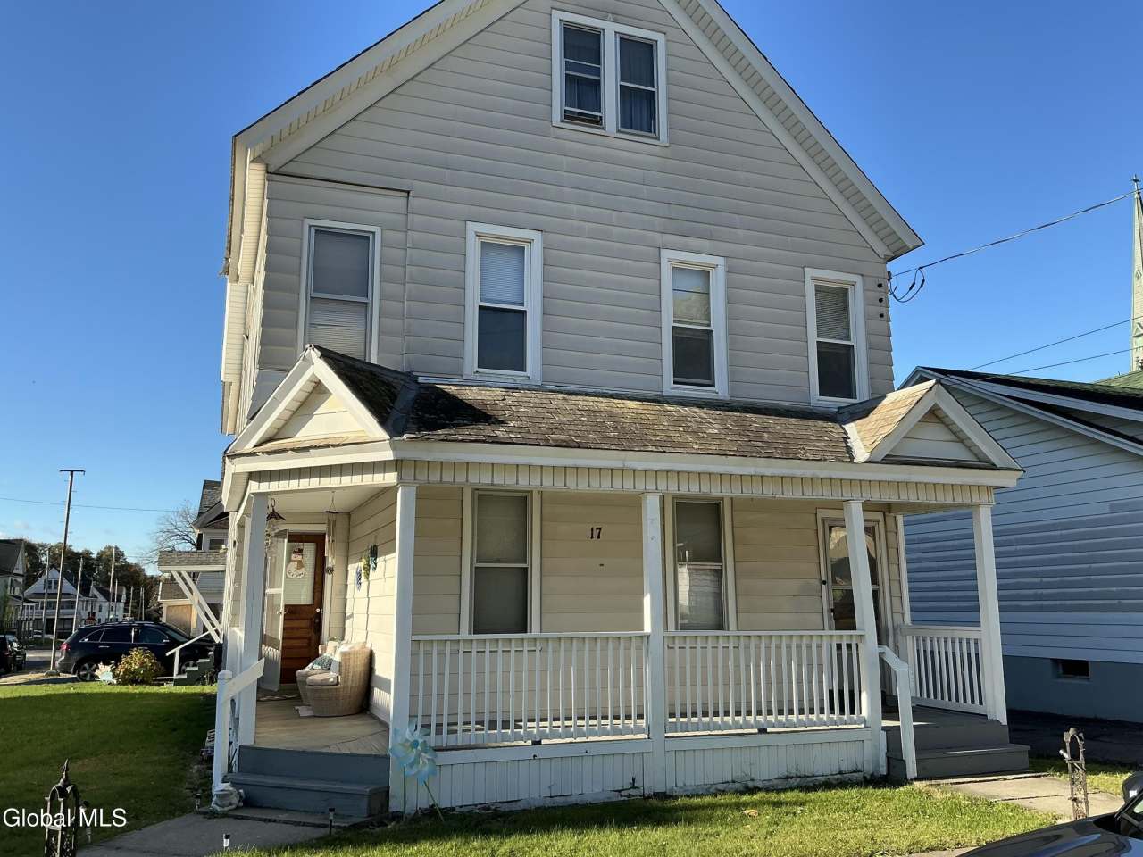 17 Belmont Place unit: 2Nd Floor