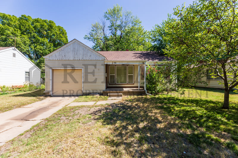 1806 North Hood Street