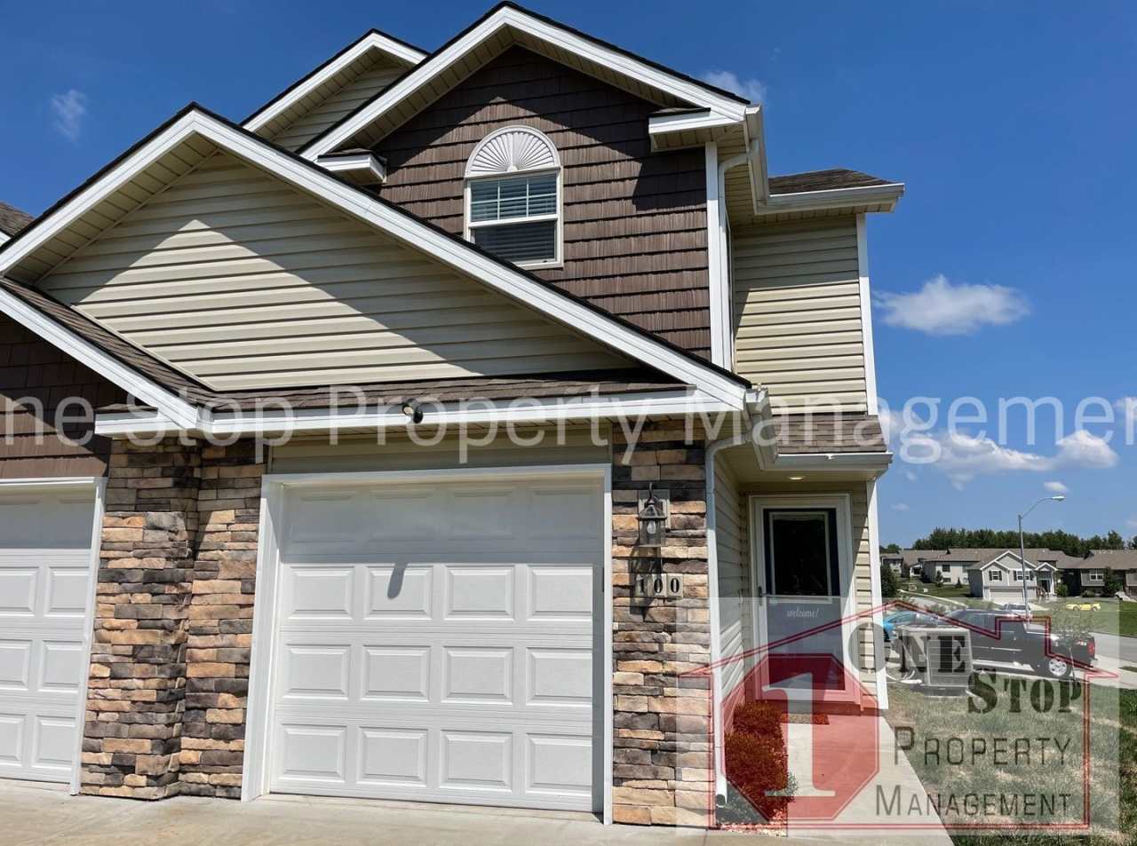 Gorgeous 3-Bed, 2.5-Bath Townhome in Raymore!