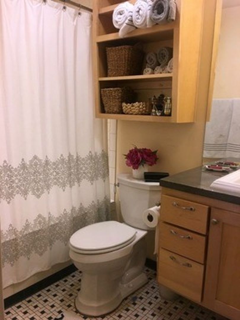 9-13 Midtown-215 NW 10th (Hadden Hall)