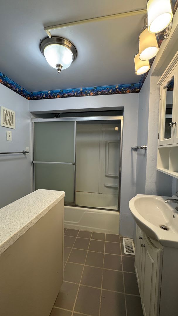 Great Home Near Hospital!