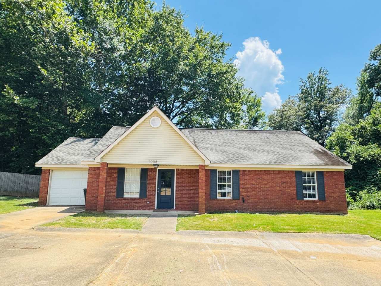 3BR/3BA For Rent