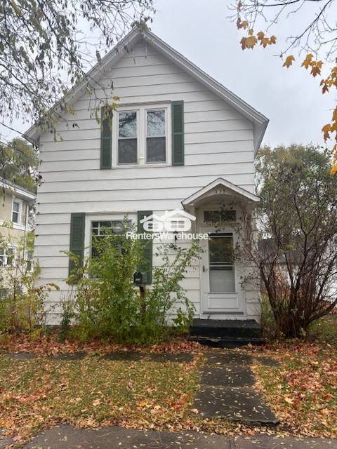 225 15th Avenue North