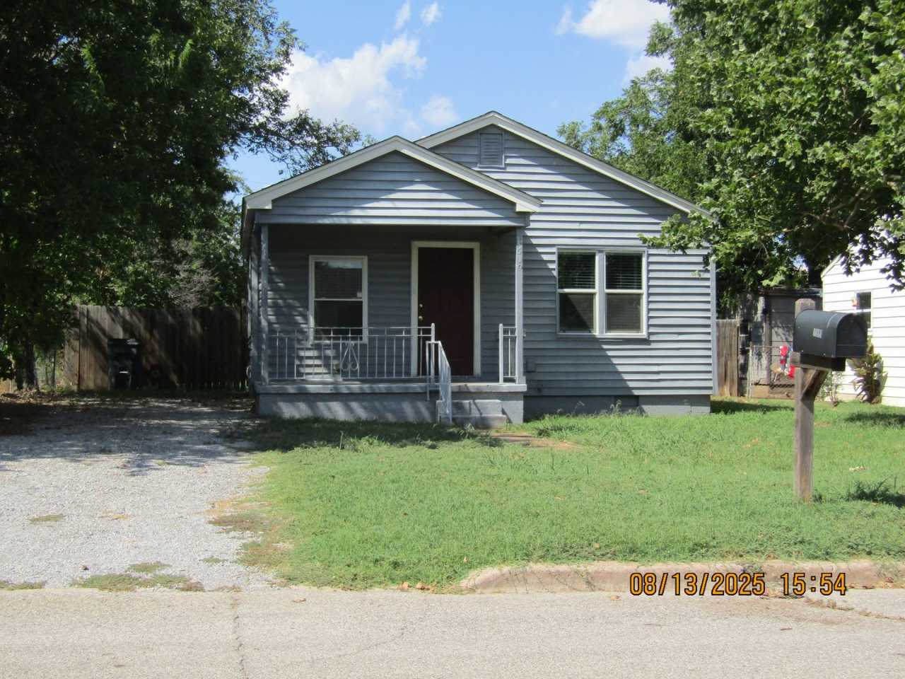 Move In Special: $250 off on The First Full Month' Rent!