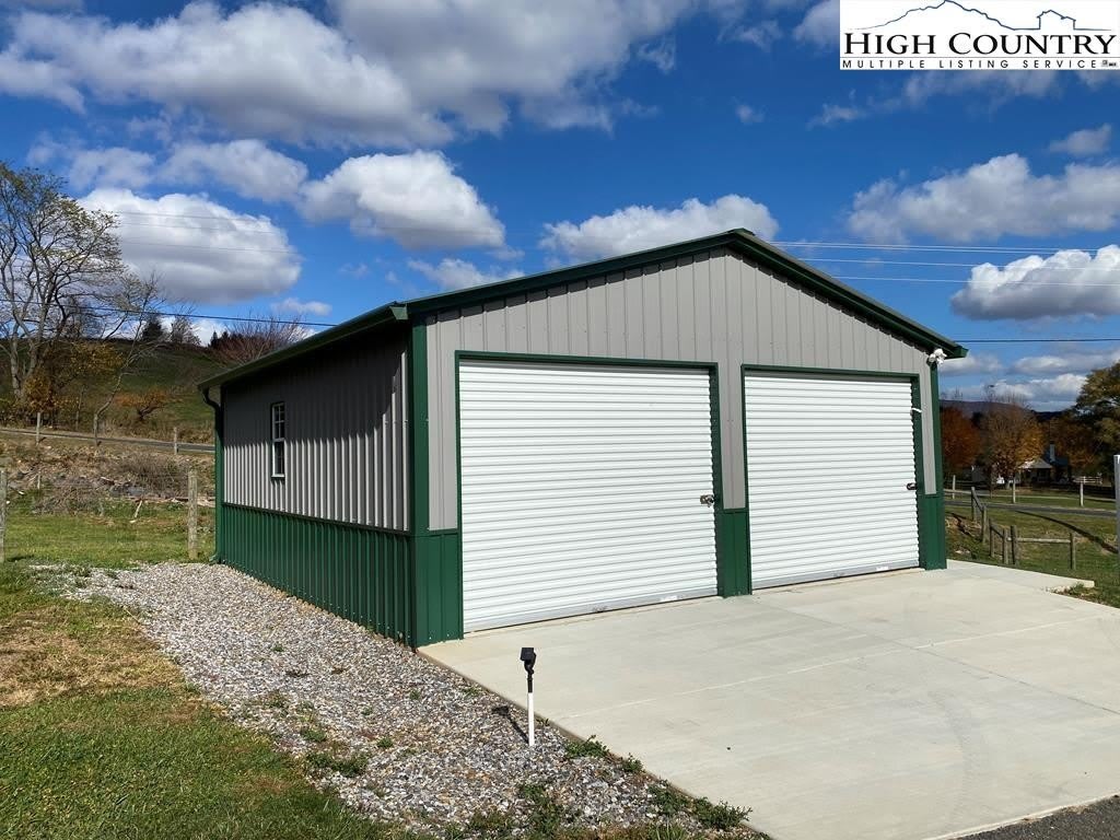 1593 Bald Mountain Road