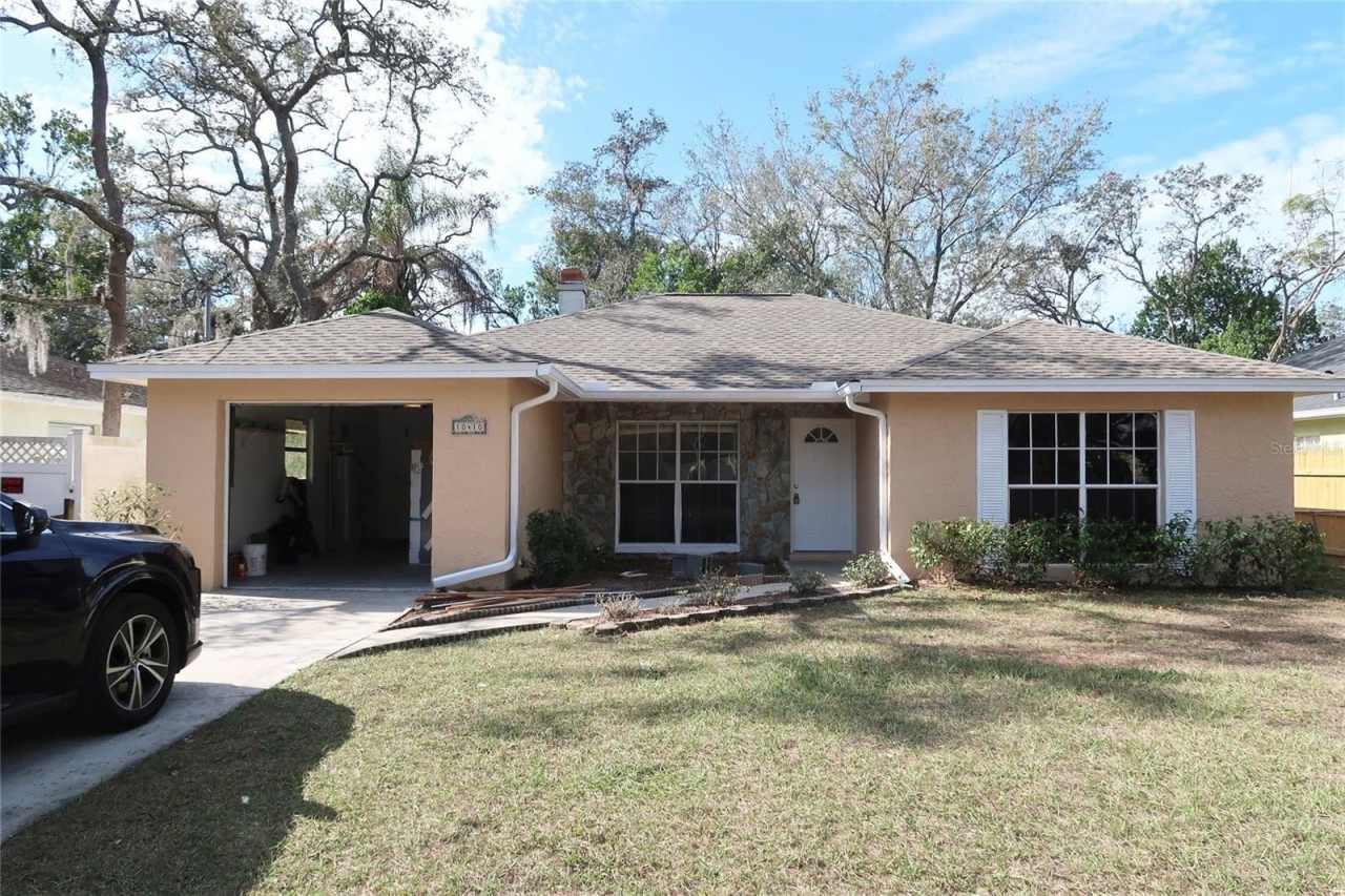 10410 N CONNECHUSETT ROAD