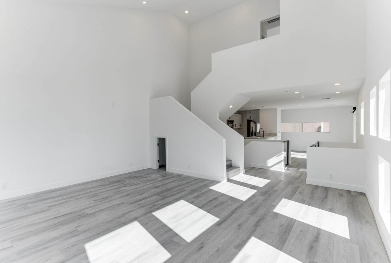 Downtown Gem! Loft-Style Townhome with Private Yard  Views