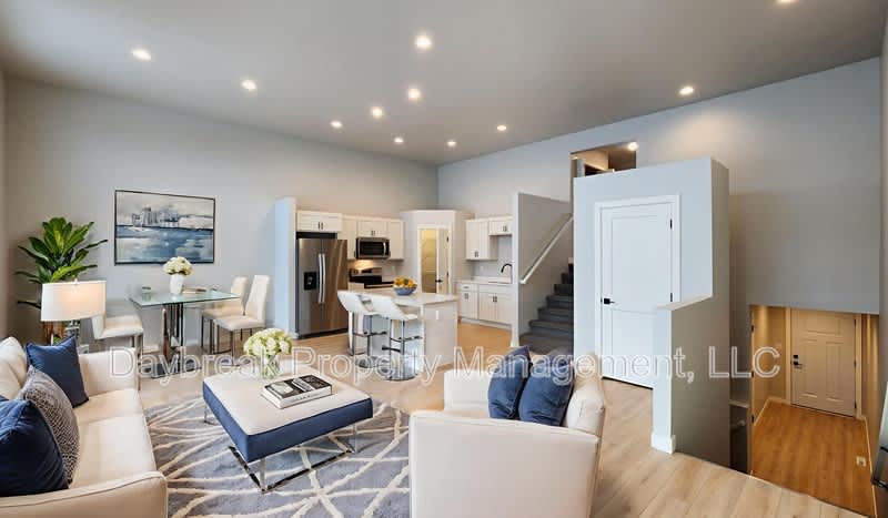 6728 66th Avenue South