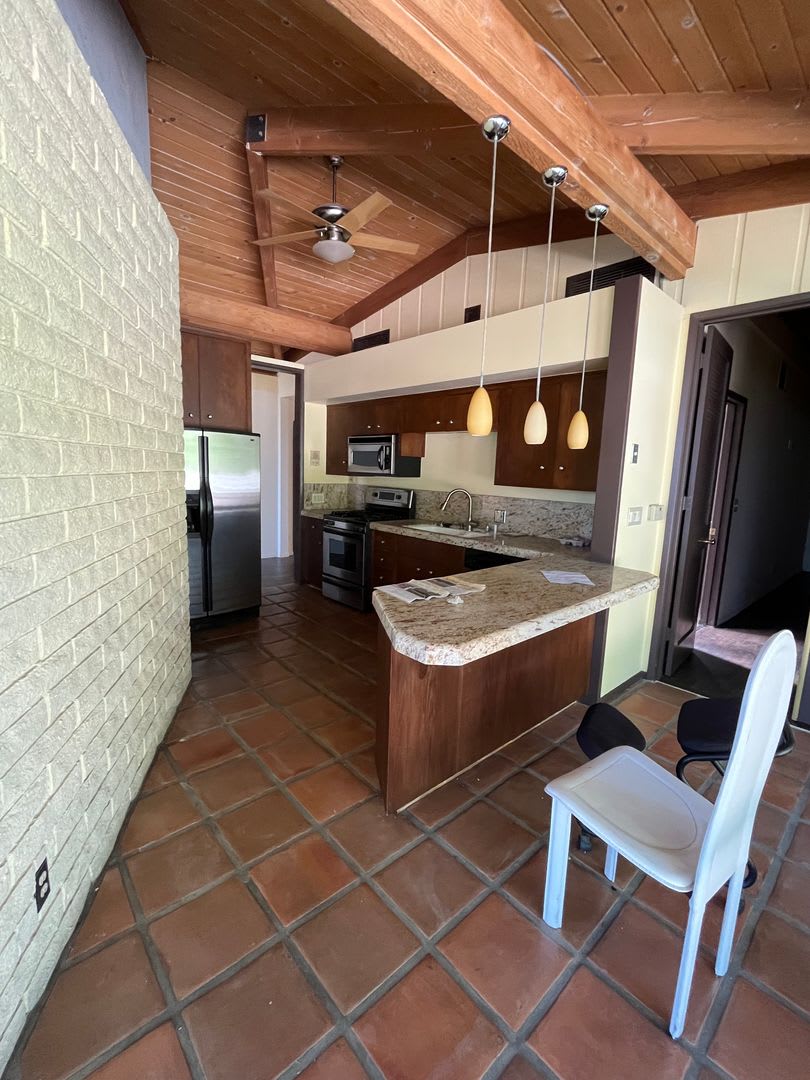 4 bedroom and 4 bathroom house in LA Canada, California