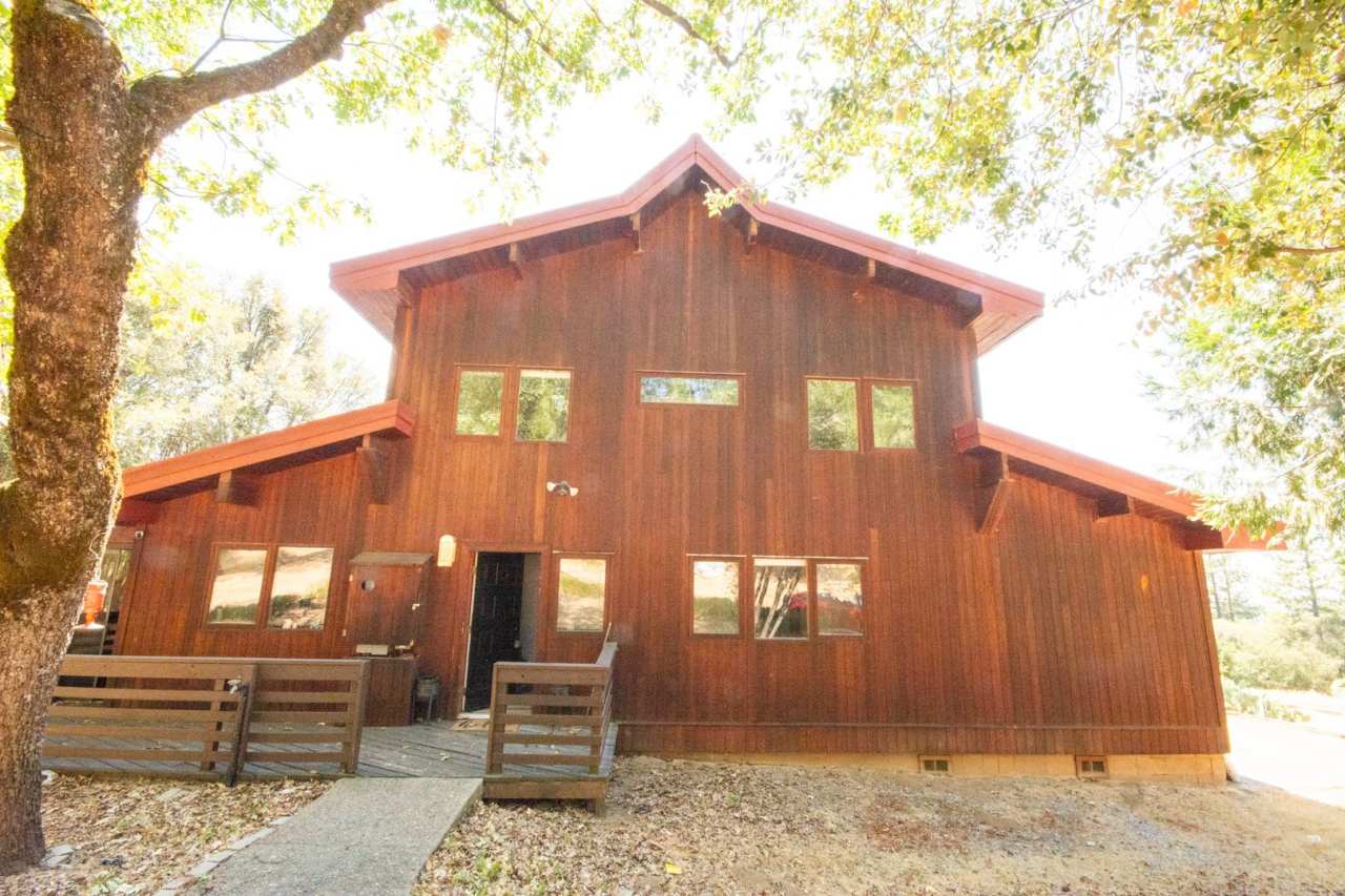 Charming Lindal Cedar Home on 10 Acres