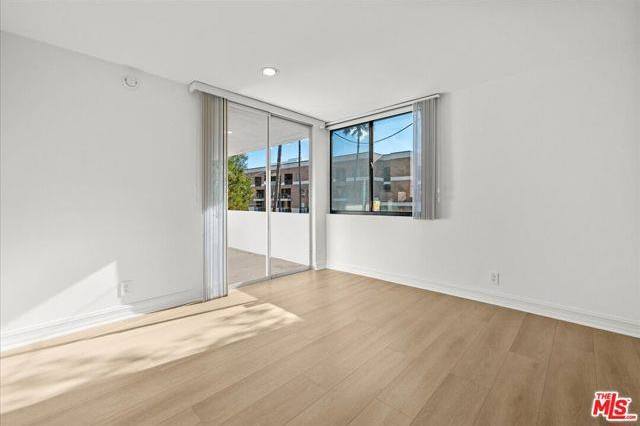 262 North Crescent Drive