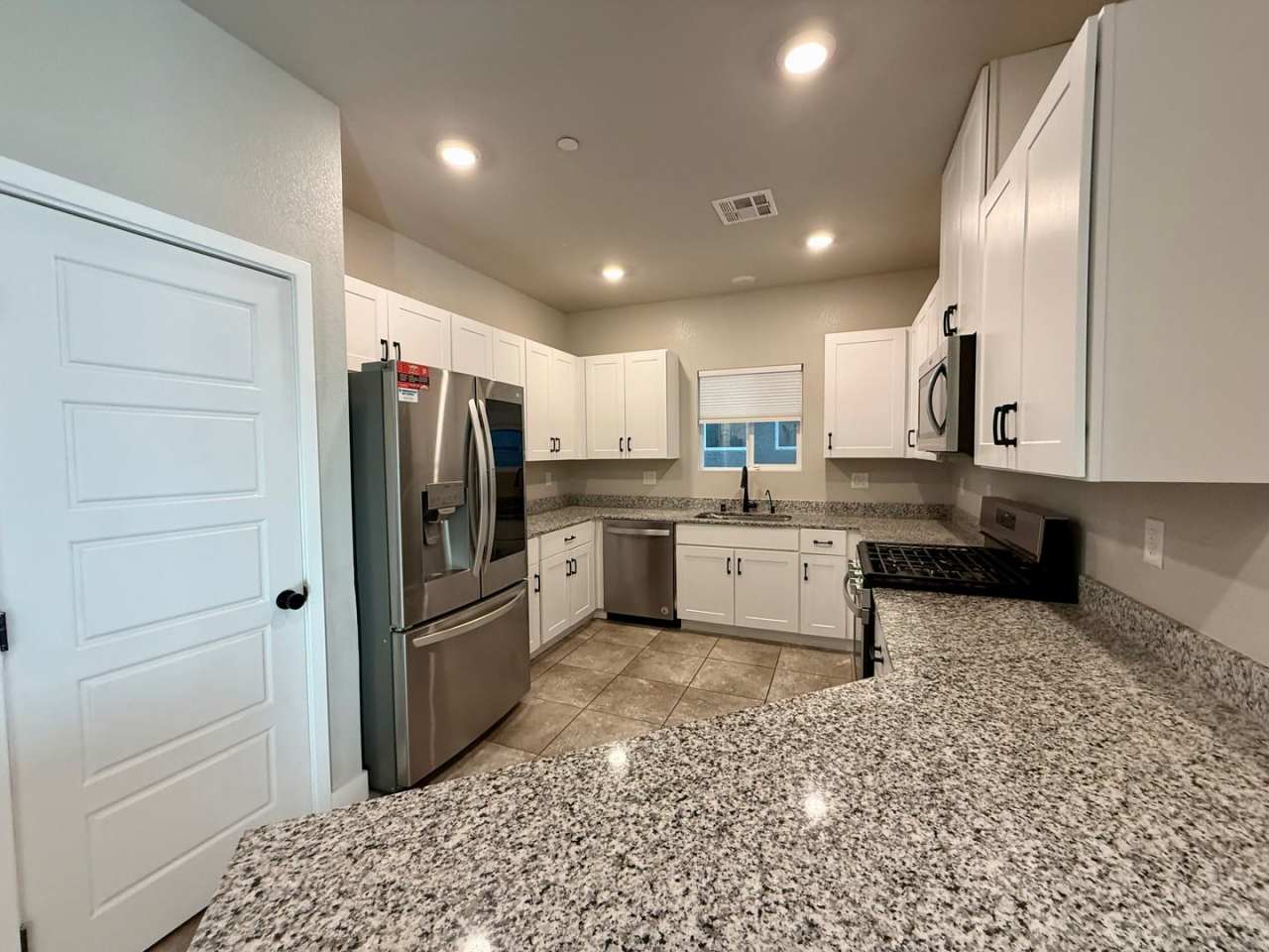 Modern 4/BD 3/BA Gem in Prime Community with Fresh Updates