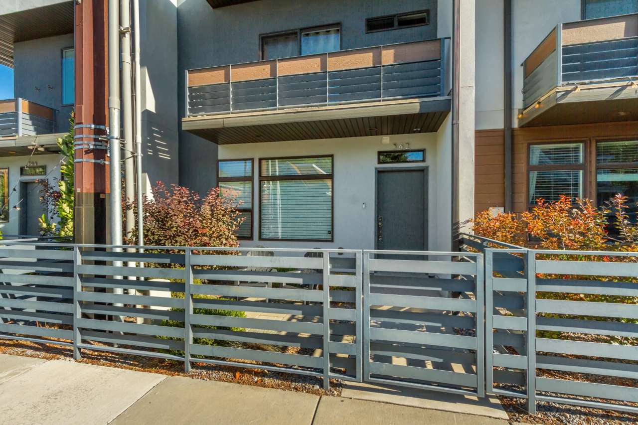 342 Reed Avenue North