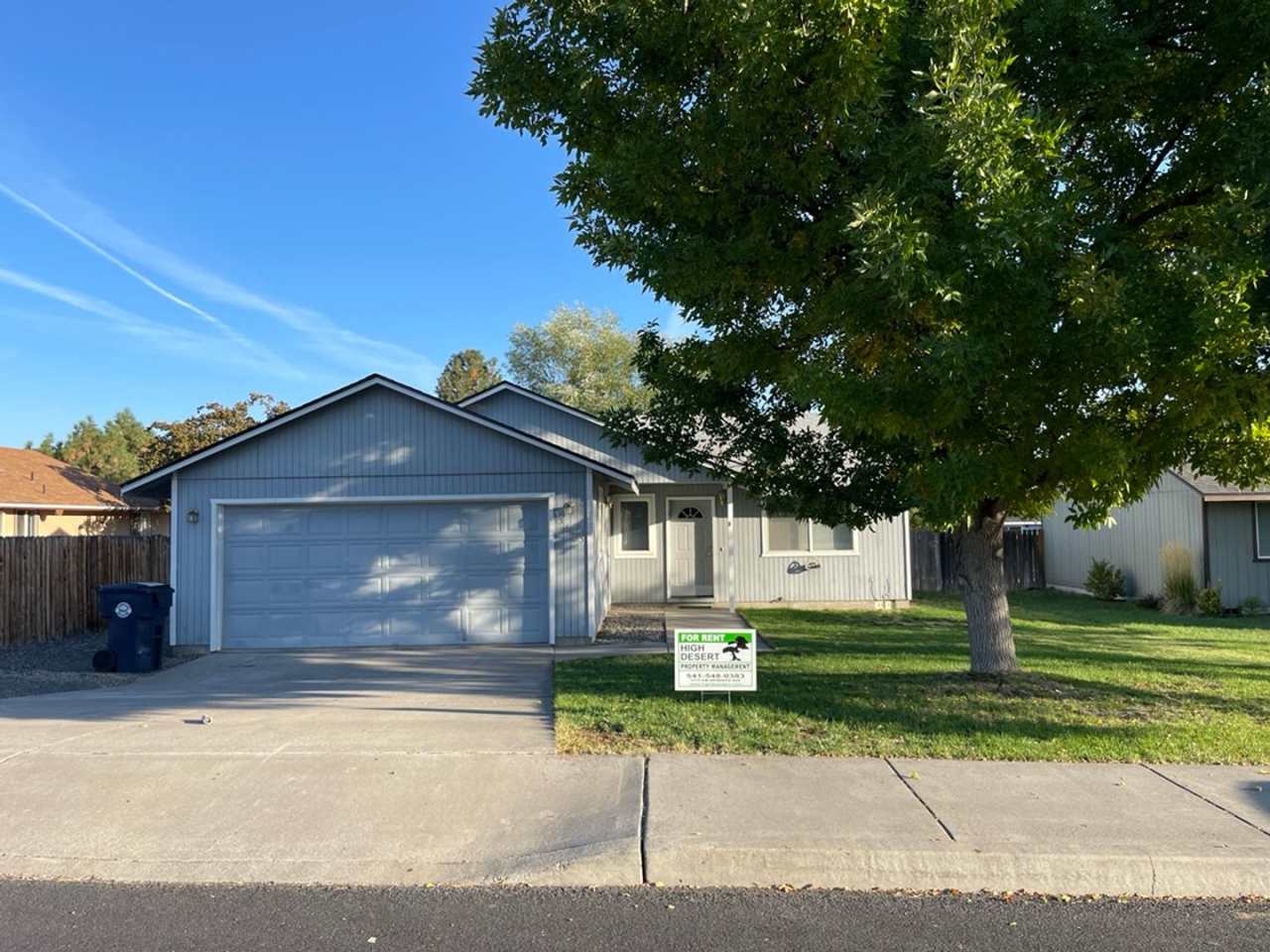 3 Bedroom / 2 Bathroom Home in SW Redmond - PENDING APPLICATION