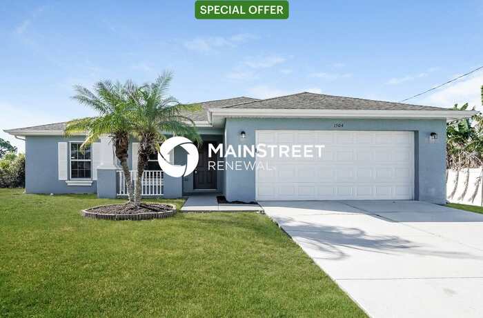 1504 Northeast 36th Street